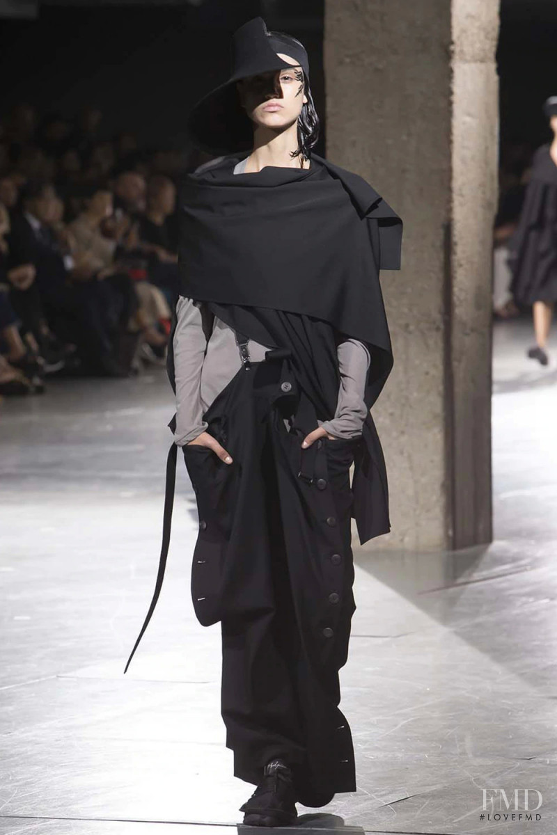 Yohji Yamamoto fashion show for Spring/Summer 2018