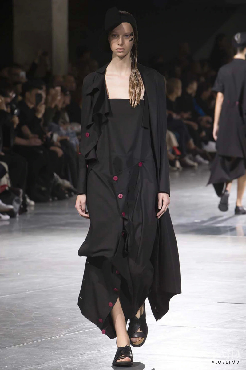 Yohji Yamamoto fashion show for Spring/Summer 2018