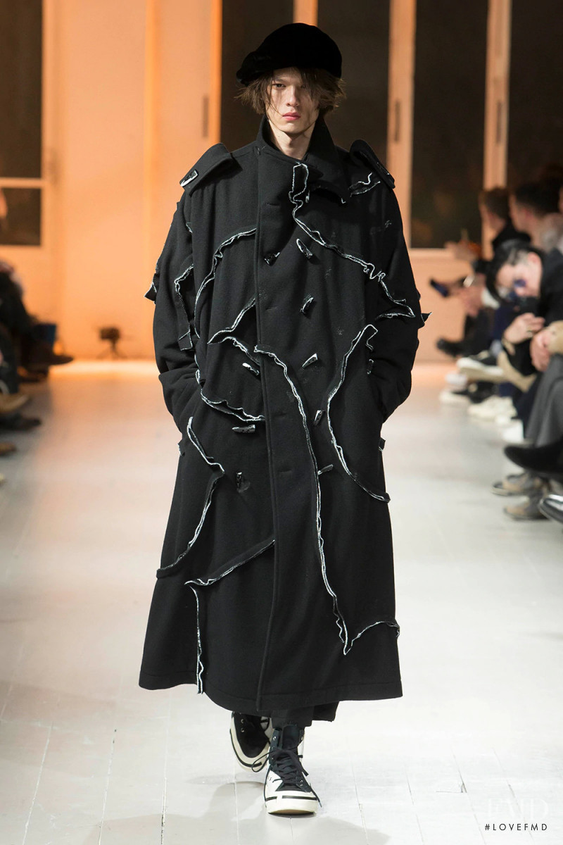 Yohji Yamamoto fashion show for Autumn/Winter 2020