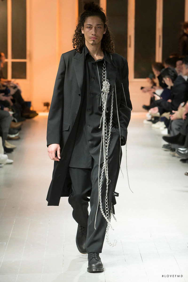 Yohji Yamamoto fashion show for Autumn/Winter 2020