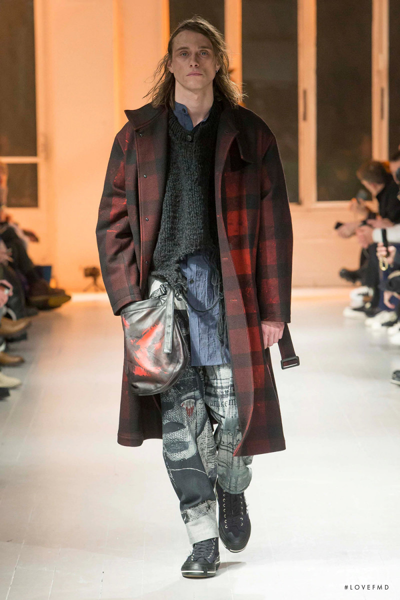 Yohji Yamamoto fashion show for Autumn/Winter 2020