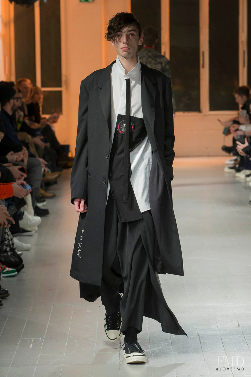 Yohji Yamamoto fashion show for Autumn/Winter 2020