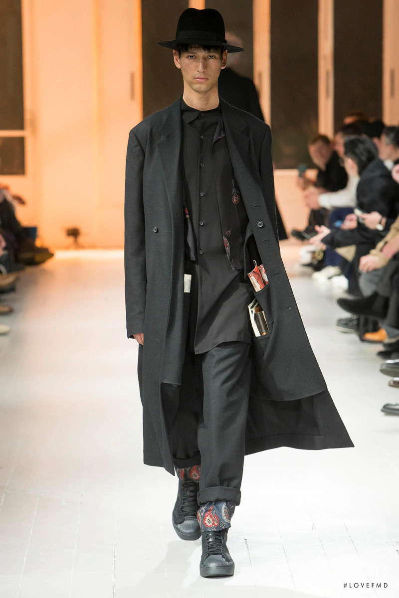 Yohji Yamamoto fashion show for Autumn/Winter 2020