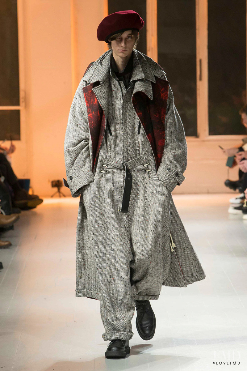 Yohji Yamamoto fashion show for Autumn/Winter 2020