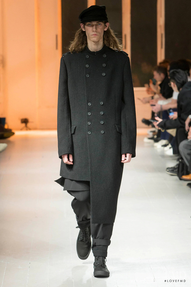 Yohji Yamamoto fashion show for Autumn/Winter 2020