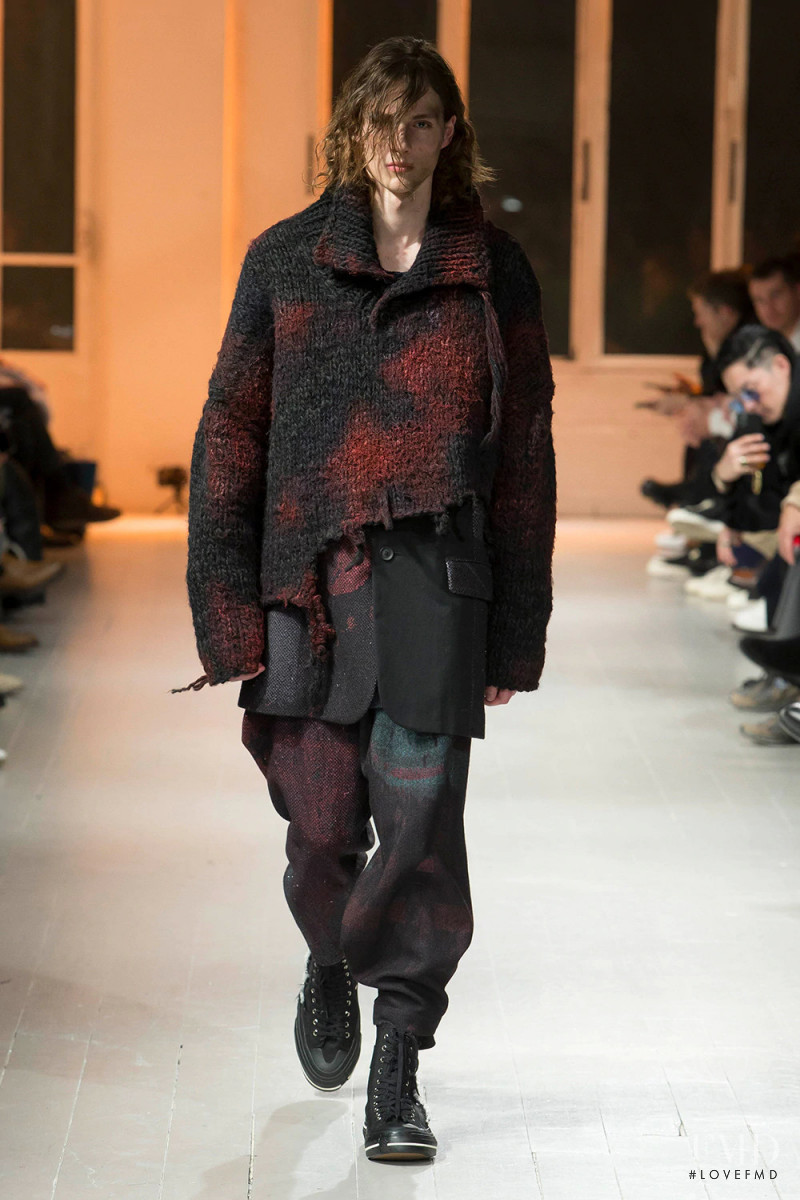 Yohji Yamamoto fashion show for Autumn/Winter 2020