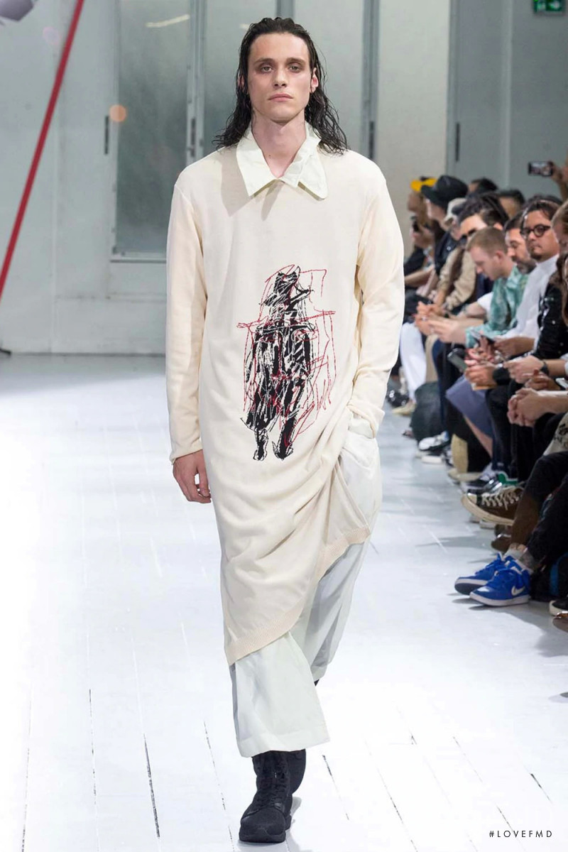 Yohji Yamamoto fashion show for Spring/Summer 2020