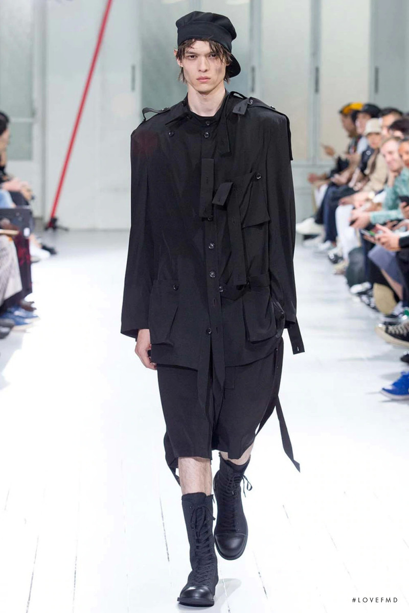 Yohji Yamamoto fashion show for Spring/Summer 2020