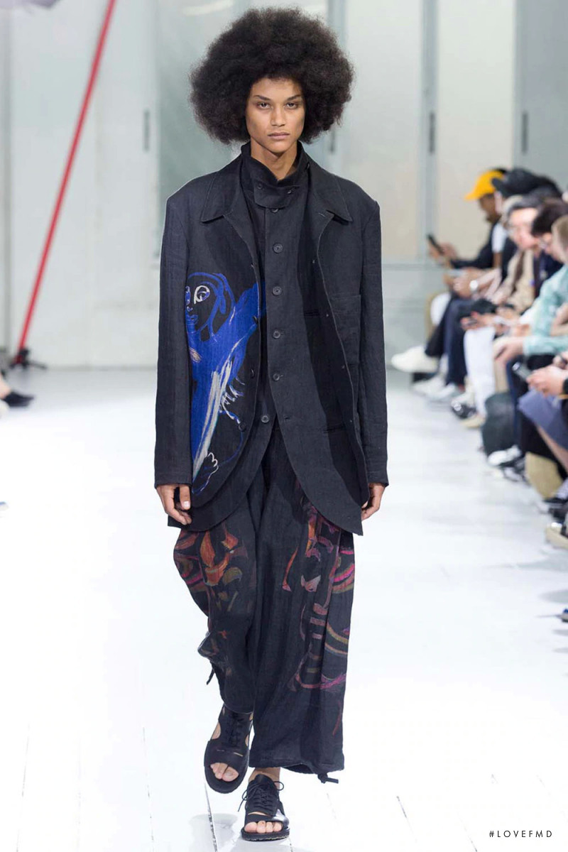 Yohji Yamamoto fashion show for Spring/Summer 2020