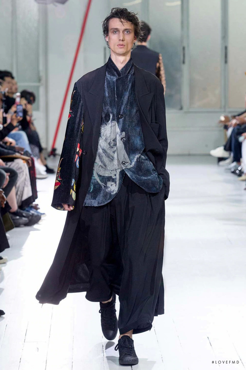 Yohji Yamamoto fashion show for Spring/Summer 2020