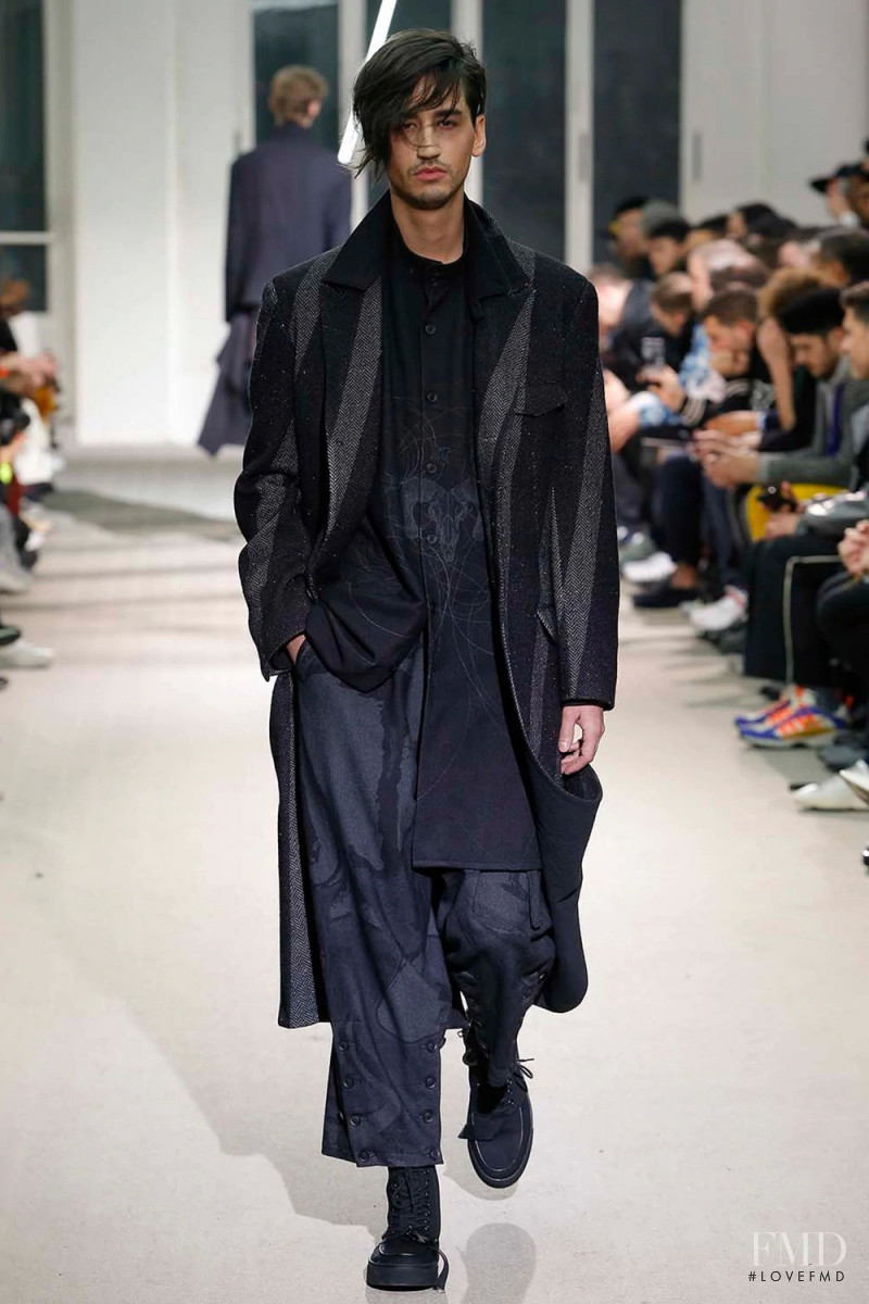 Yohji Yamamoto fashion show for Autumn/Winter 2019