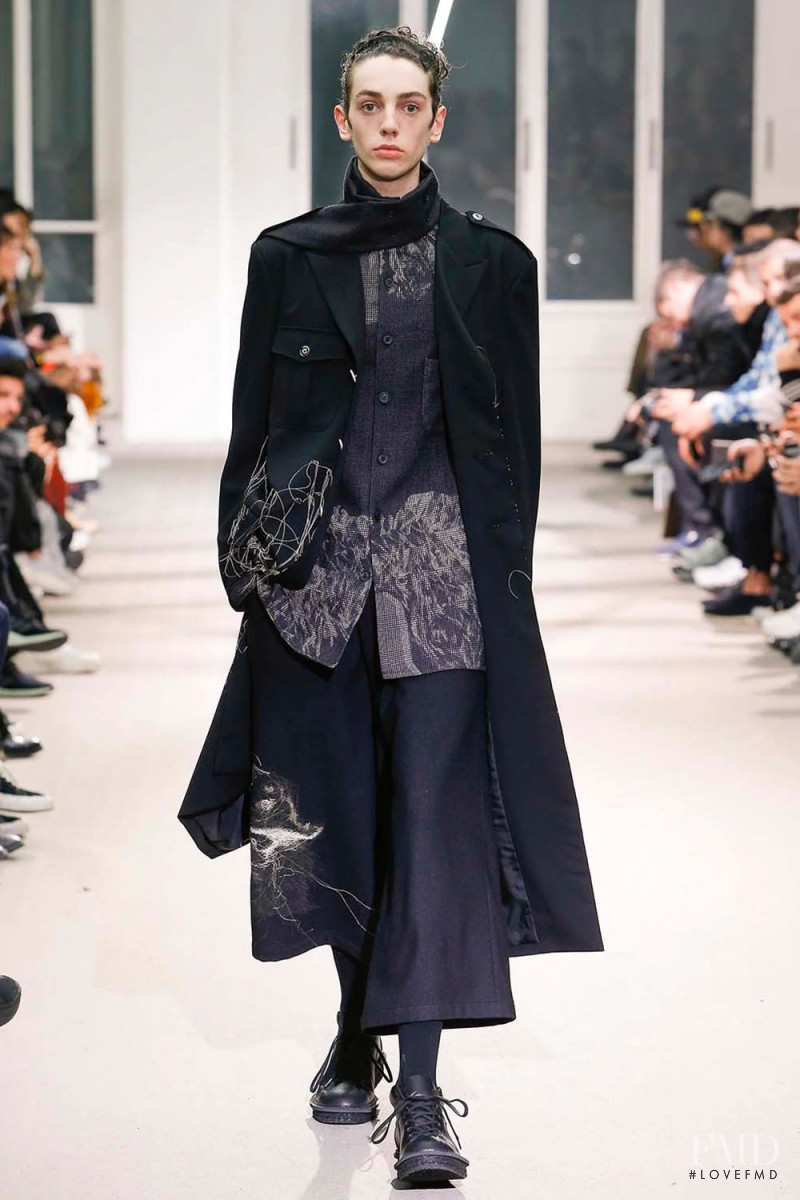 Yohji Yamamoto fashion show for Autumn/Winter 2019