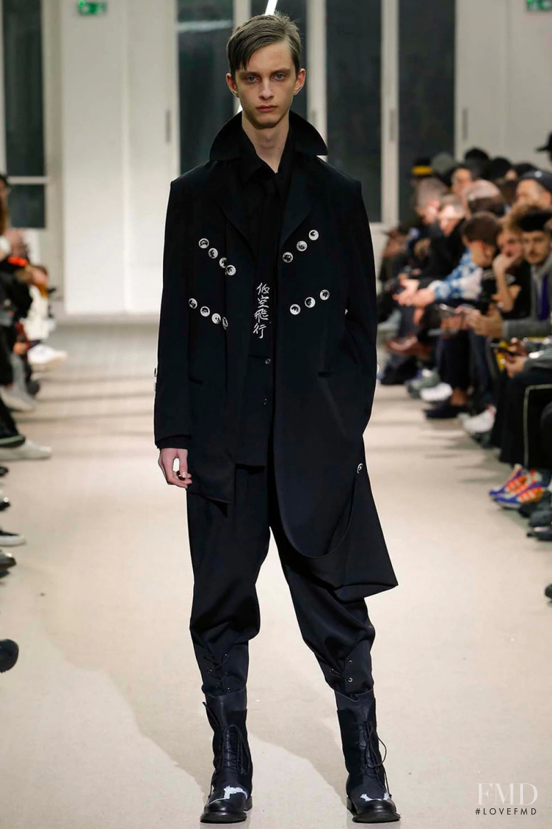 Yohji Yamamoto fashion show for Autumn/Winter 2019