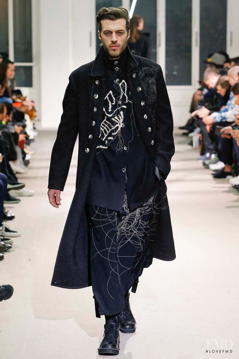 Yohji Yamamoto fashion show for Autumn/Winter 2019