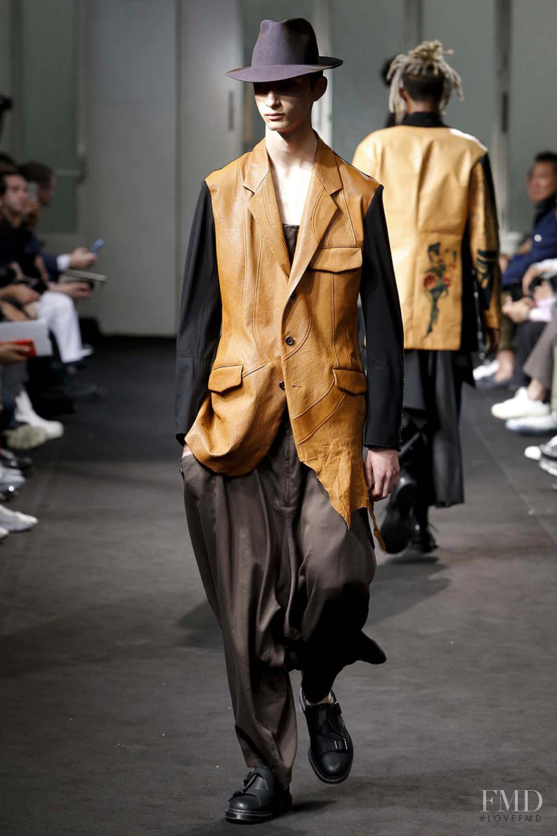 Yohji Yamamoto fashion show for Spring/Summer 2019