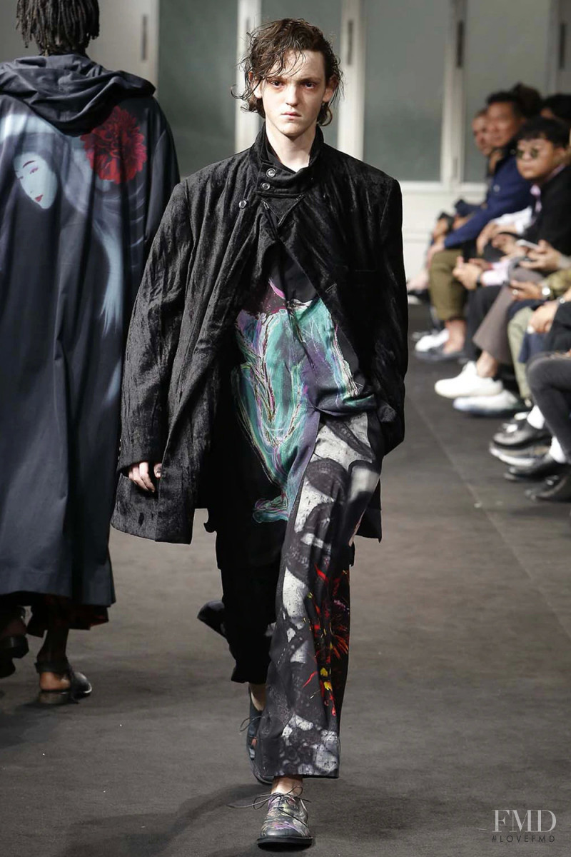 Yohji Yamamoto fashion show for Spring/Summer 2019