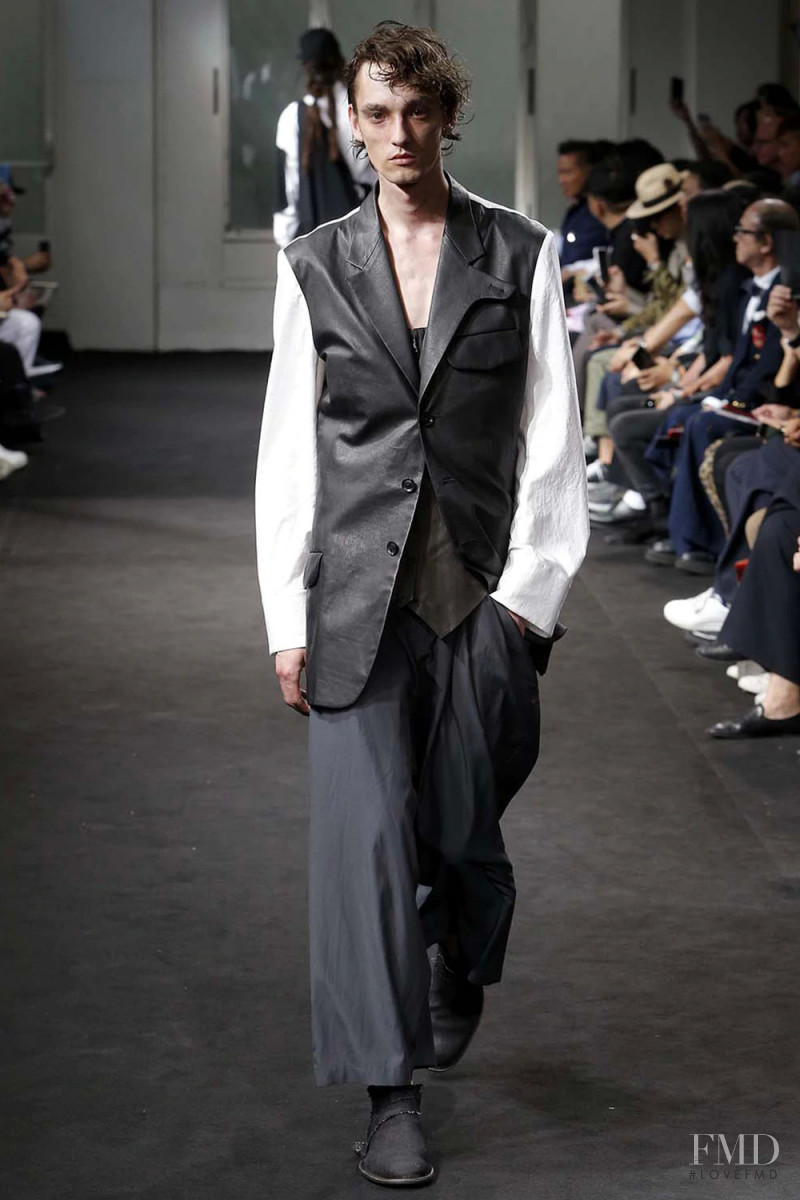 Yohji Yamamoto fashion show for Spring/Summer 2019