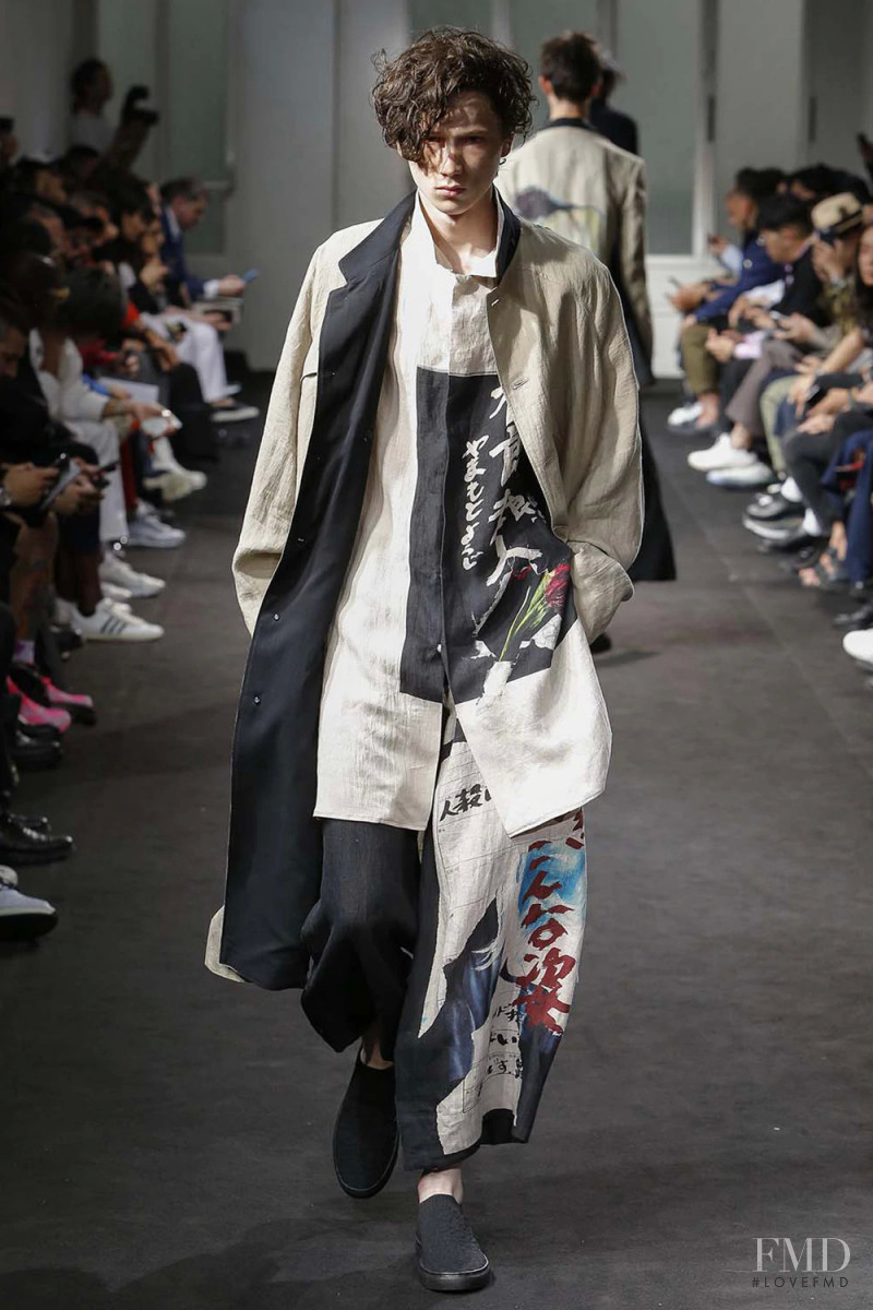 Yohji Yamamoto fashion show for Spring/Summer 2019