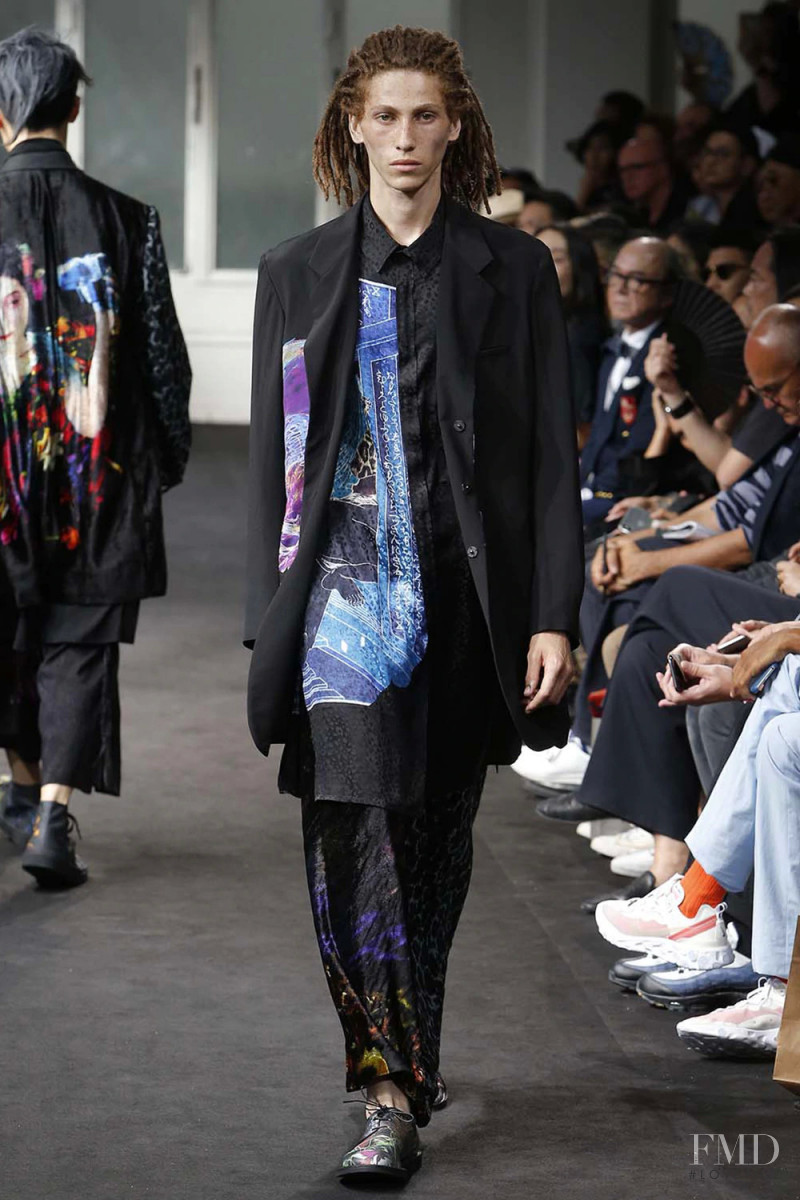 Yohji Yamamoto fashion show for Spring/Summer 2019