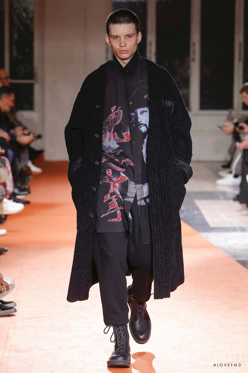 Yohji Yamamoto fashion show for Autumn/Winter 2018