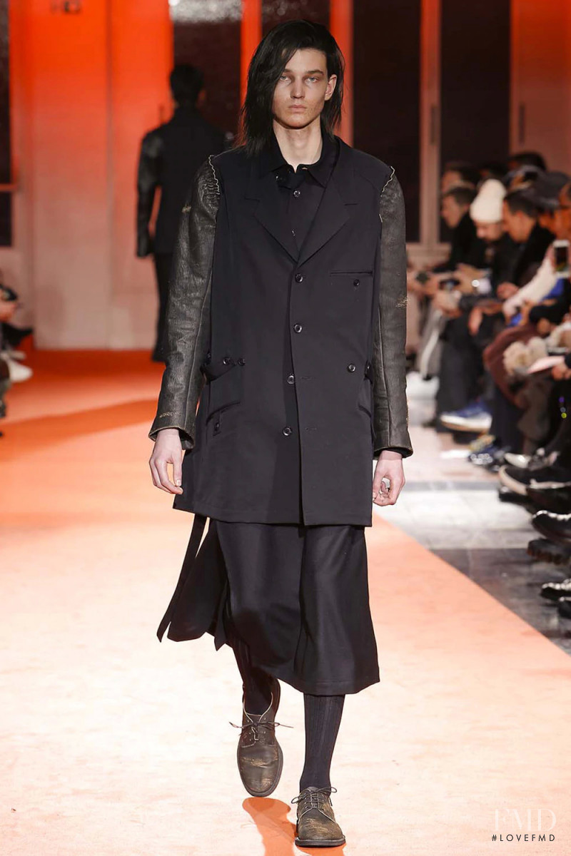 Yohji Yamamoto fashion show for Autumn/Winter 2018