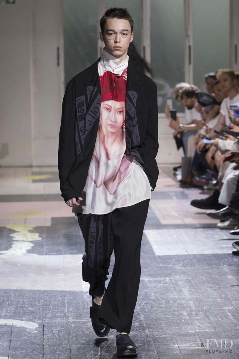 Yohji Yamamoto fashion show for Spring/Summer 2018