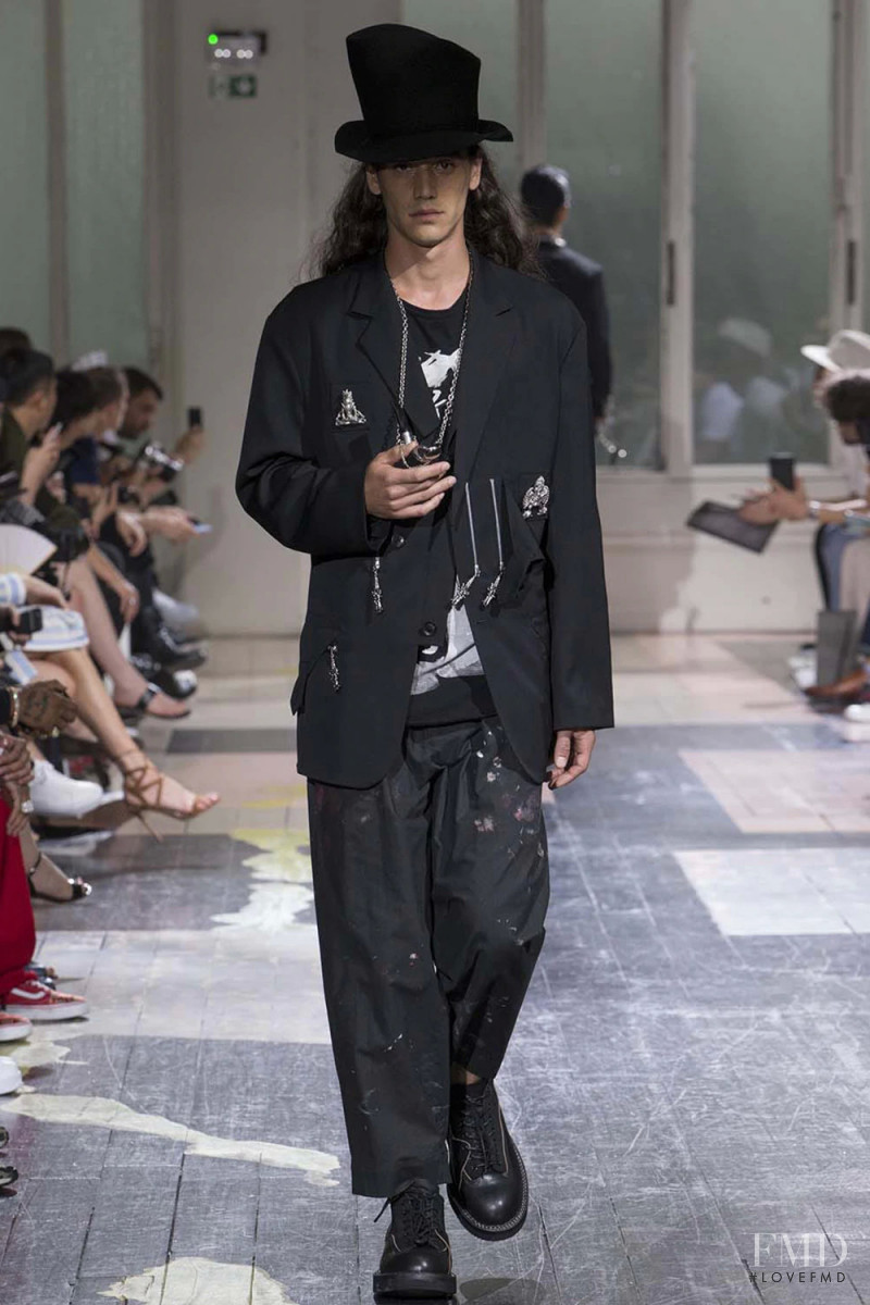 Yohji Yamamoto fashion show for Spring/Summer 2018