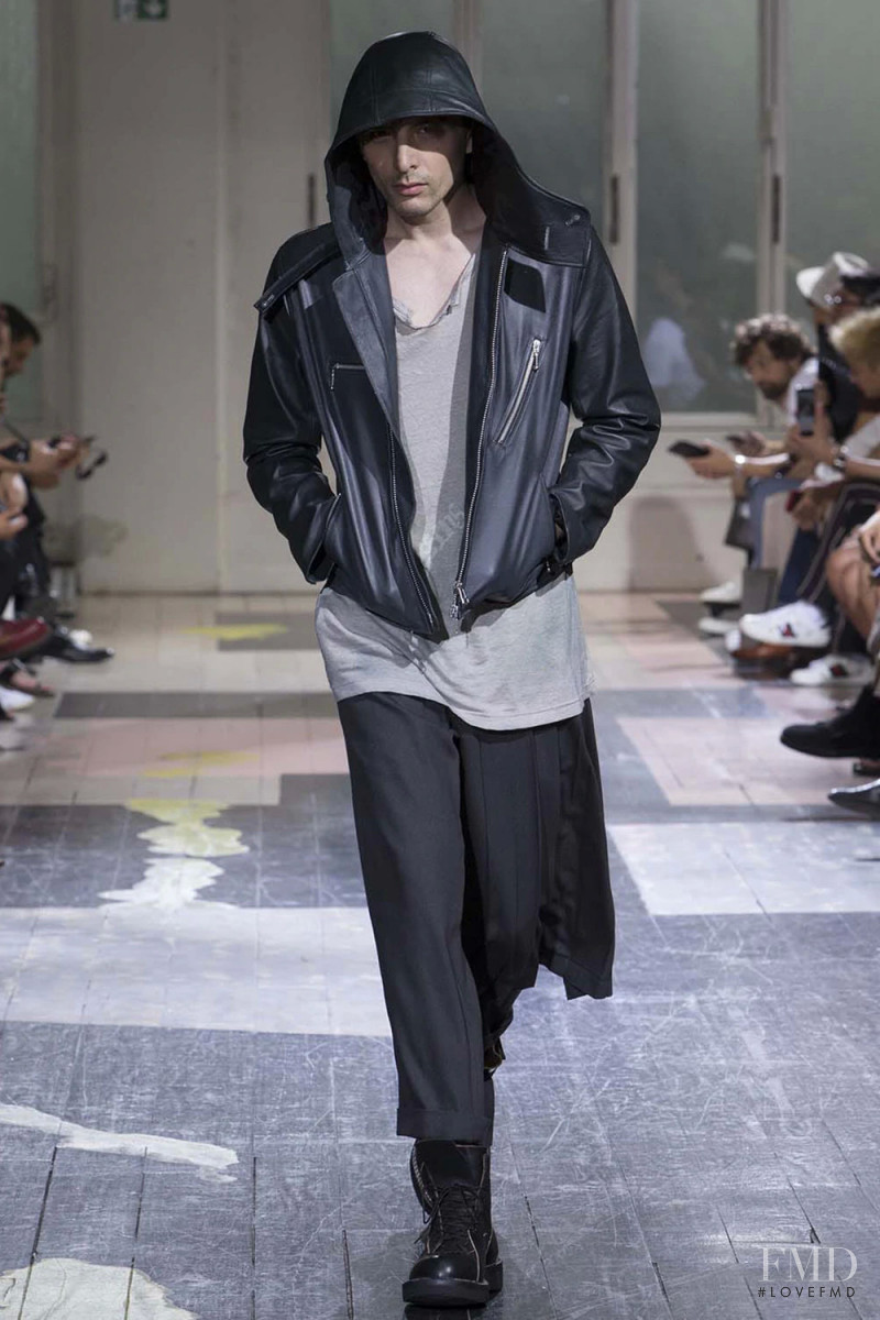 Yohji Yamamoto fashion show for Spring/Summer 2018