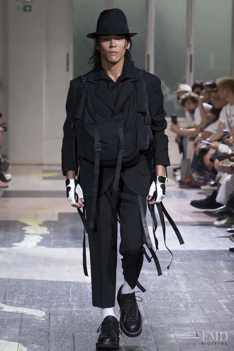 Yohji Yamamoto fashion show for Spring/Summer 2018