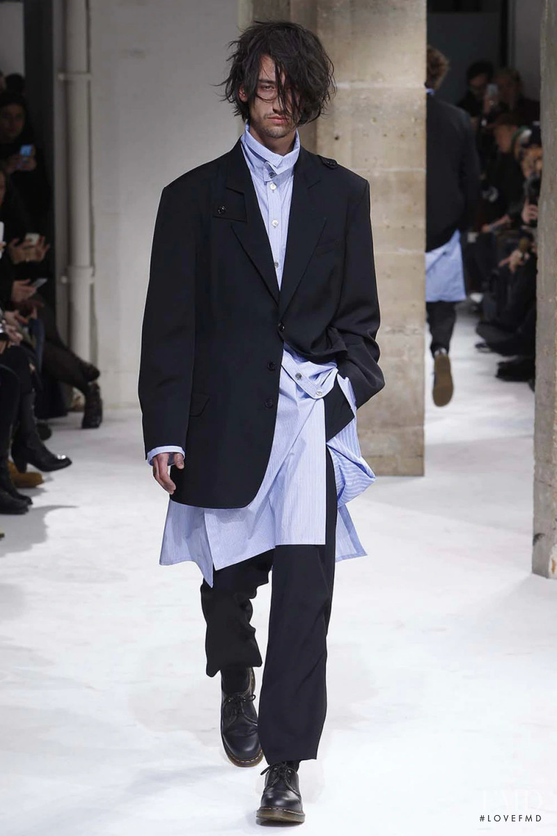 Yohji Yamamoto fashion show for Autumn/Winter 2017
