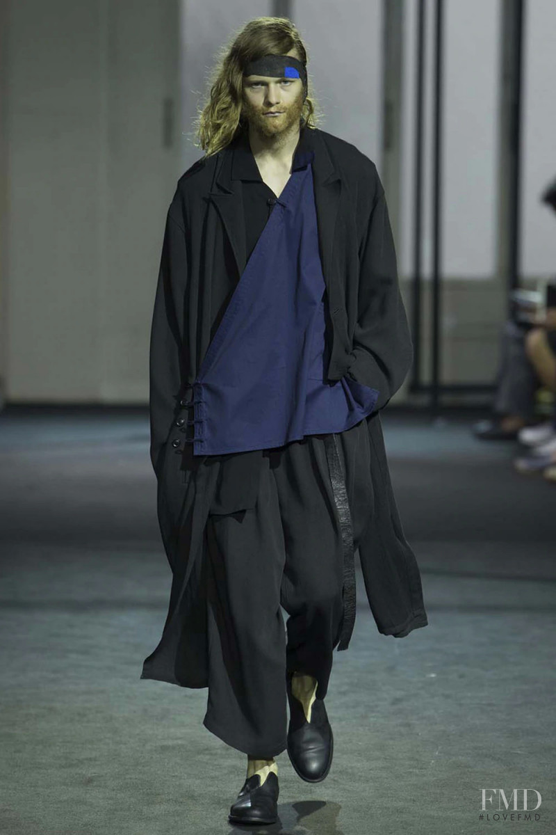 Yohji Yamamoto fashion show for Spring/Summer 2017