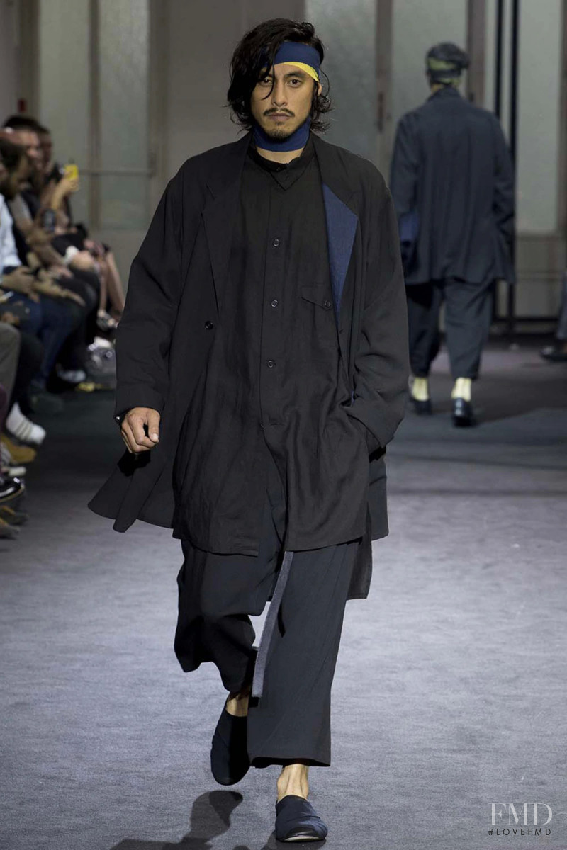 Yohji Yamamoto fashion show for Spring/Summer 2017