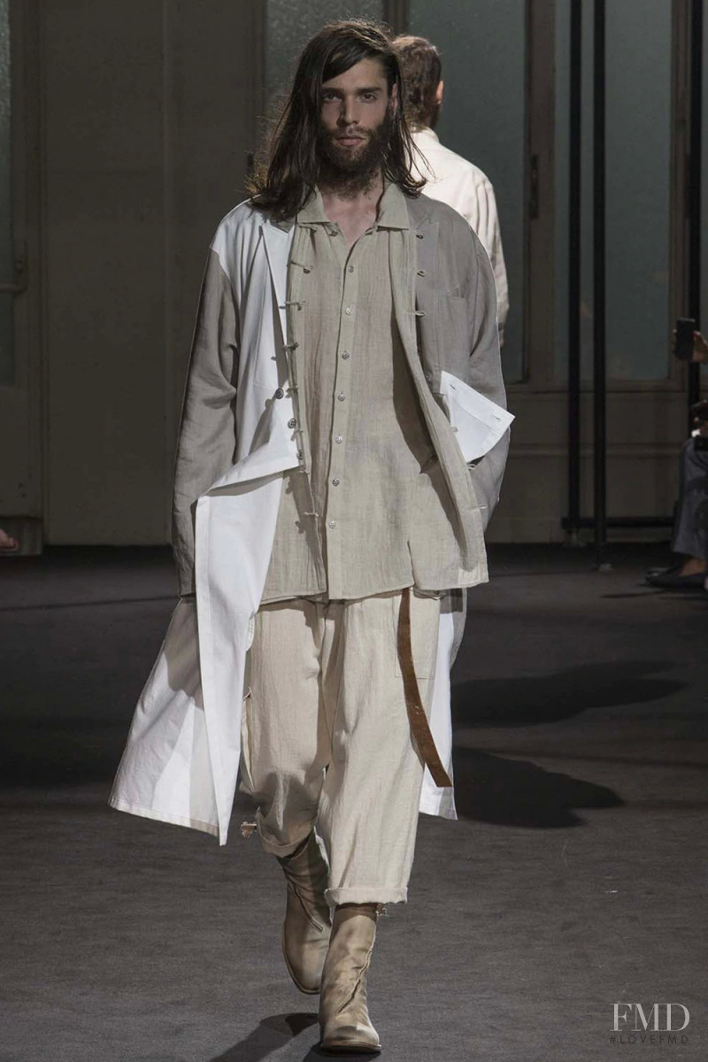 Yohji Yamamoto fashion show for Spring/Summer 2017