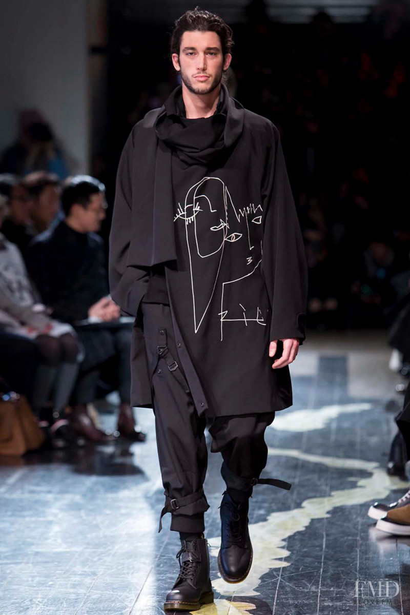 Yohji Yamamoto fashion show for Autumn/Winter 2016