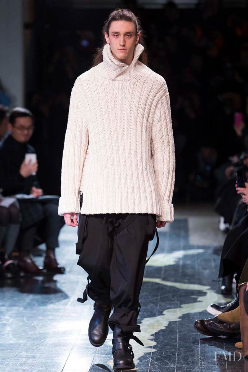 Yohji Yamamoto fashion show for Autumn/Winter 2016