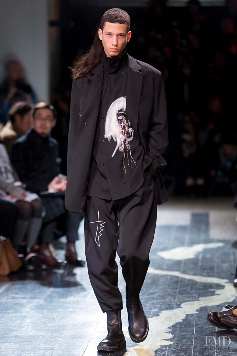 Yohji Yamamoto fashion show for Autumn/Winter 2016