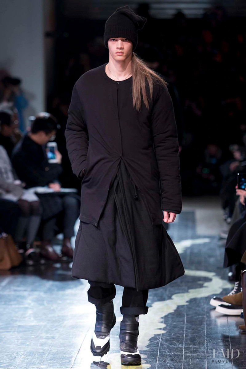 Yohji Yamamoto fashion show for Autumn/Winter 2016