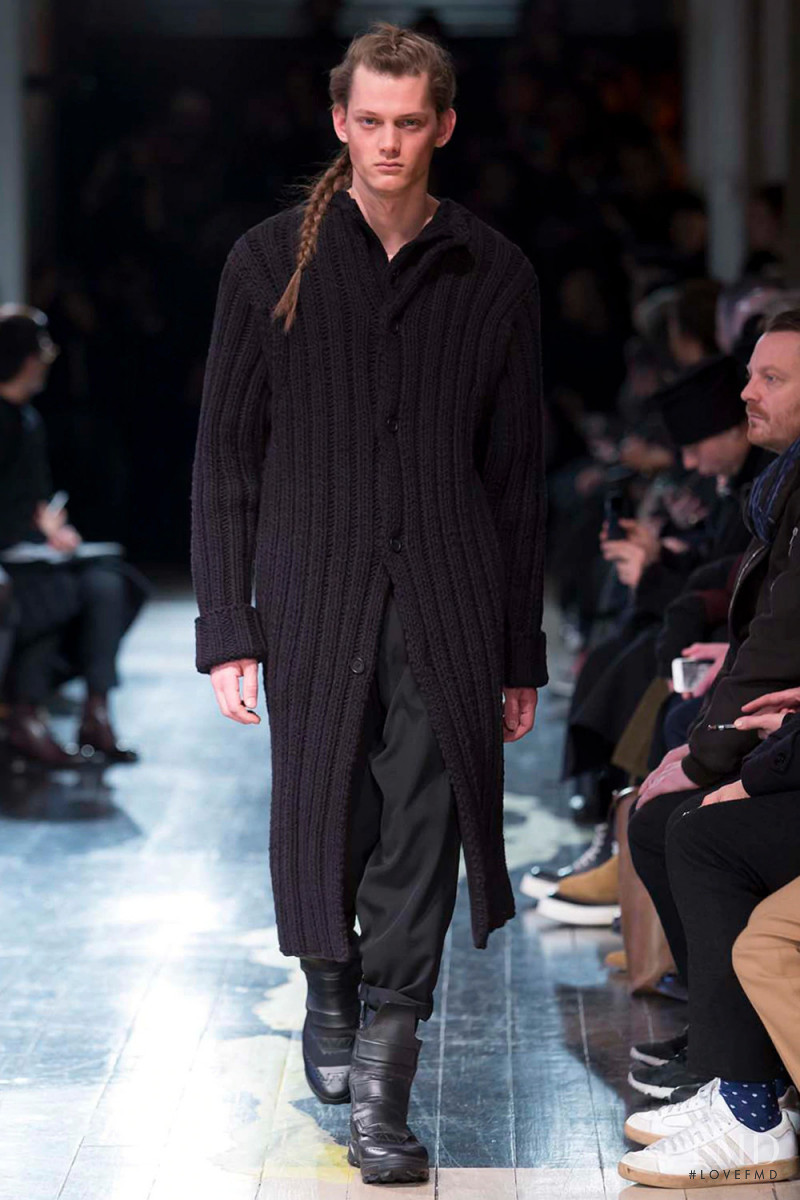 Yohji Yamamoto fashion show for Autumn/Winter 2016