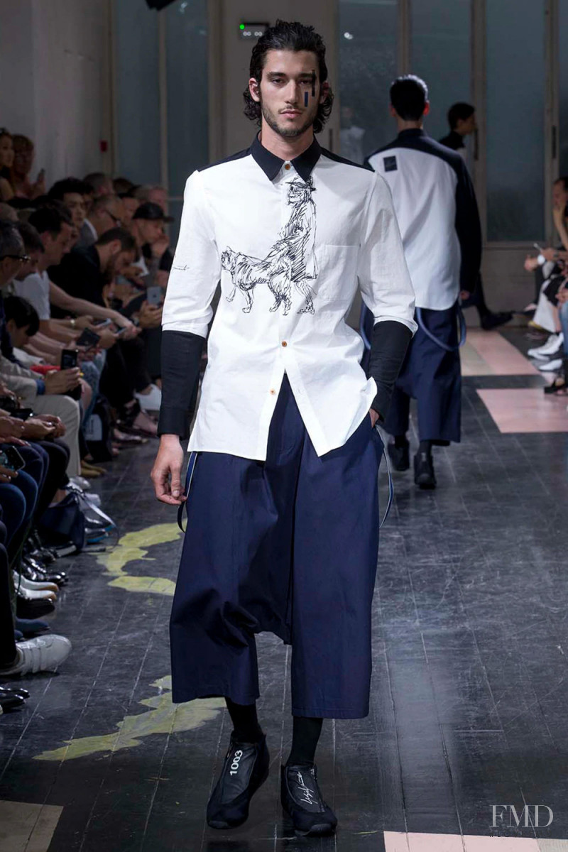 Yohji Yamamoto fashion show for Spring/Summer 2016