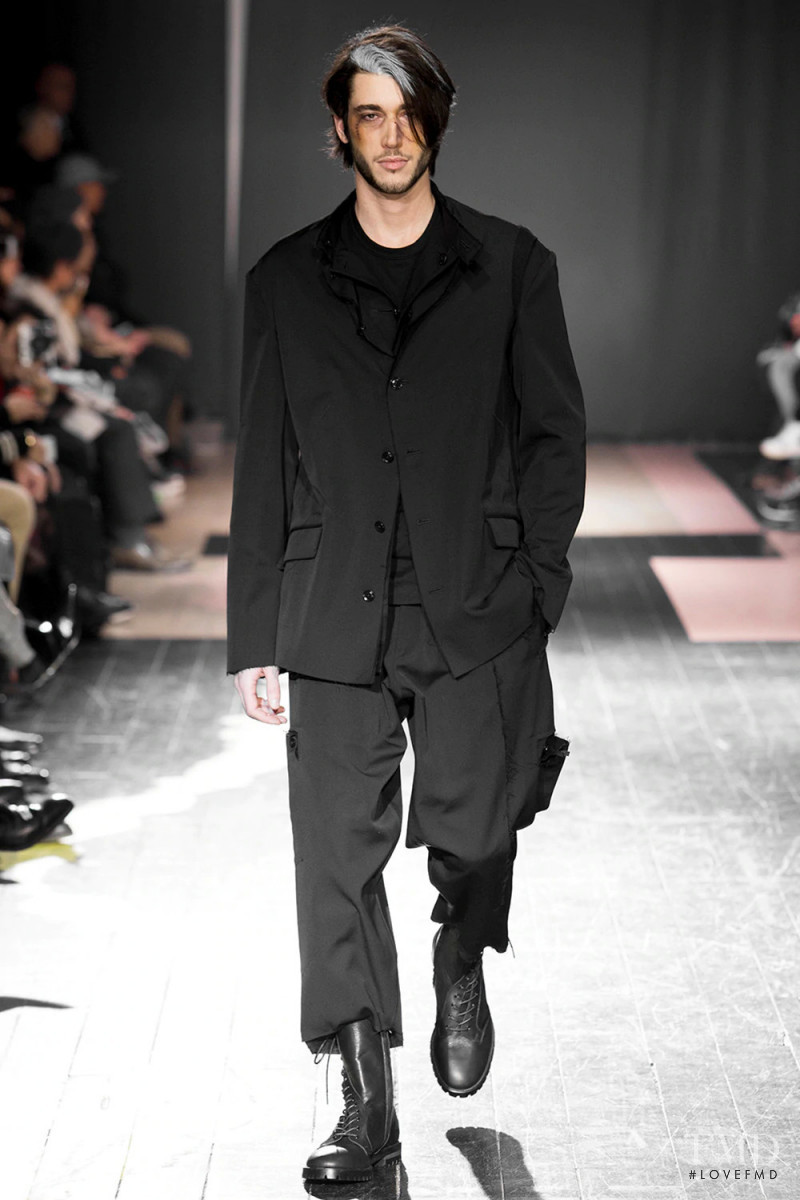 Yohji Yamamoto fashion show for Autumn/Winter 2015