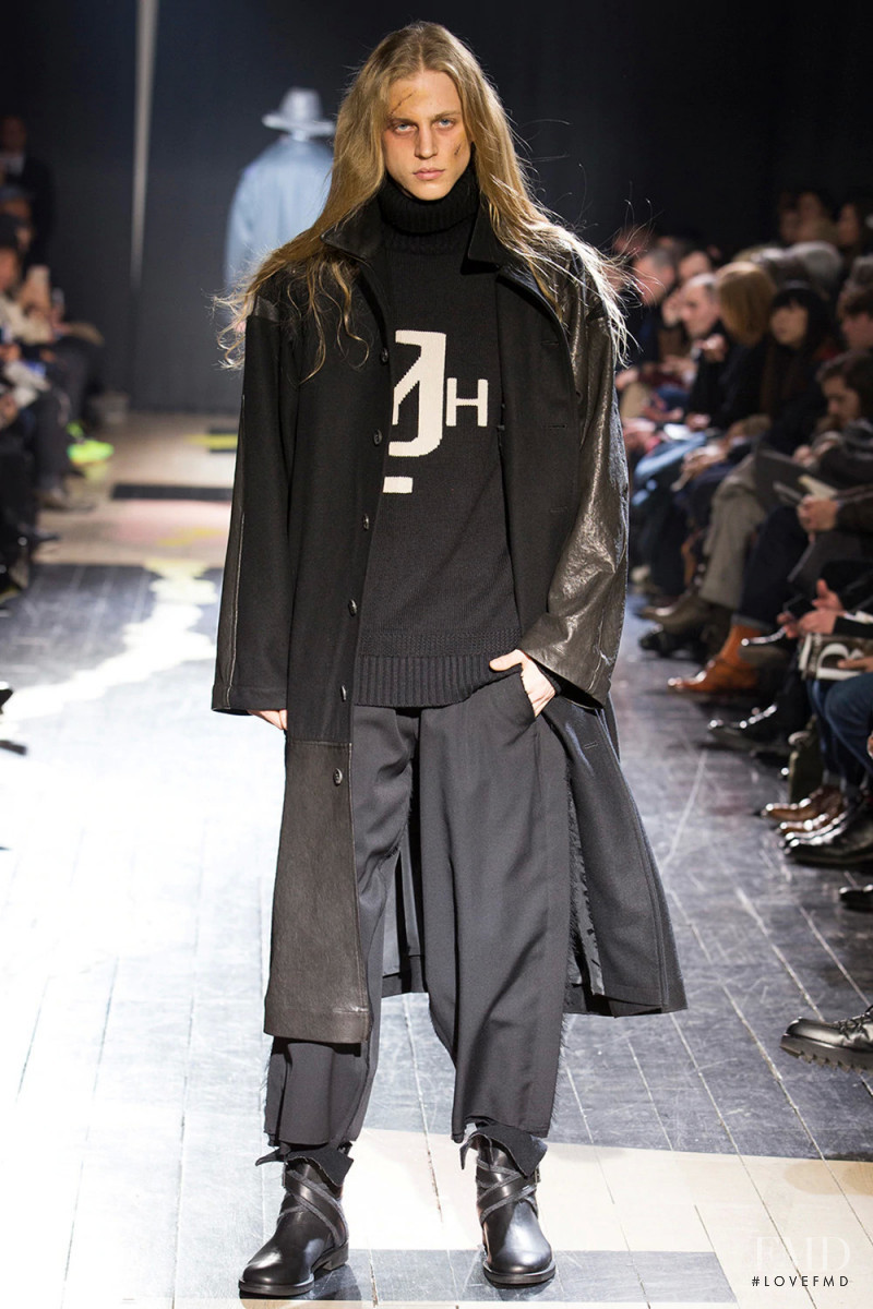 Yohji Yamamoto fashion show for Autumn/Winter 2015