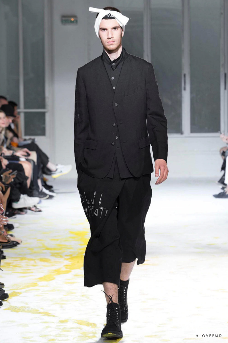 Yohji Yamamoto fashion show for Spring/Summer 2015