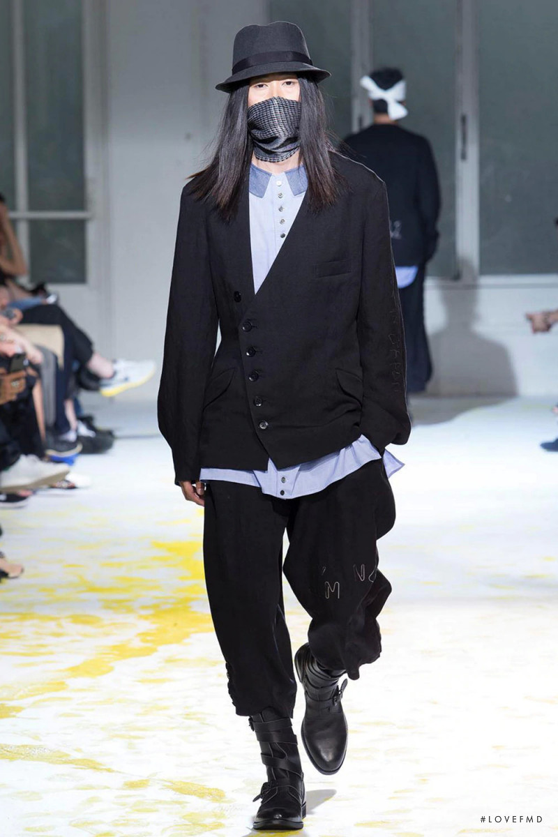 Yohji Yamamoto fashion show for Spring/Summer 2015