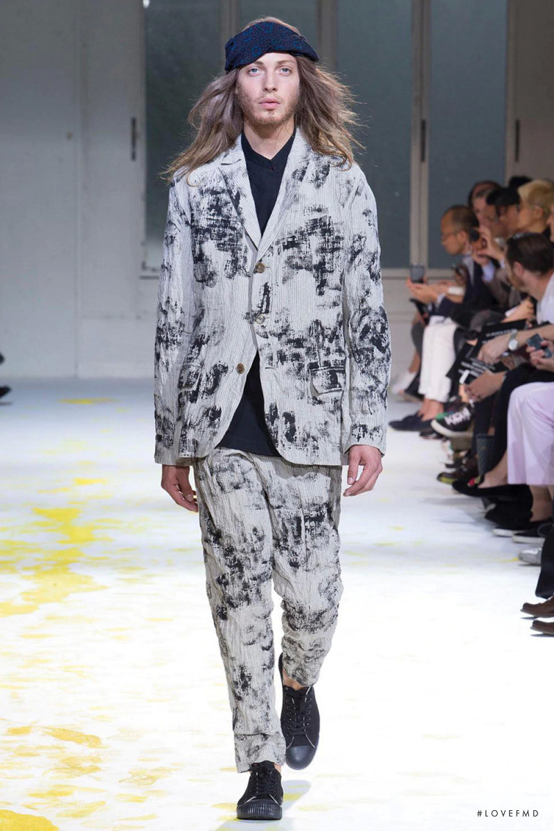 Yohji Yamamoto fashion show for Spring/Summer 2015