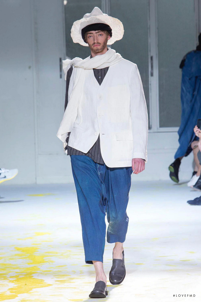 Yohji Yamamoto fashion show for Spring/Summer 2015