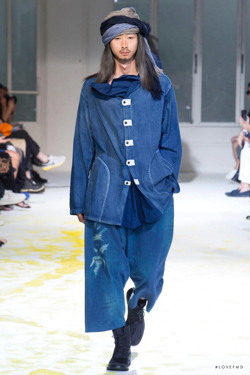 Yohji Yamamoto fashion show for Spring/Summer 2015