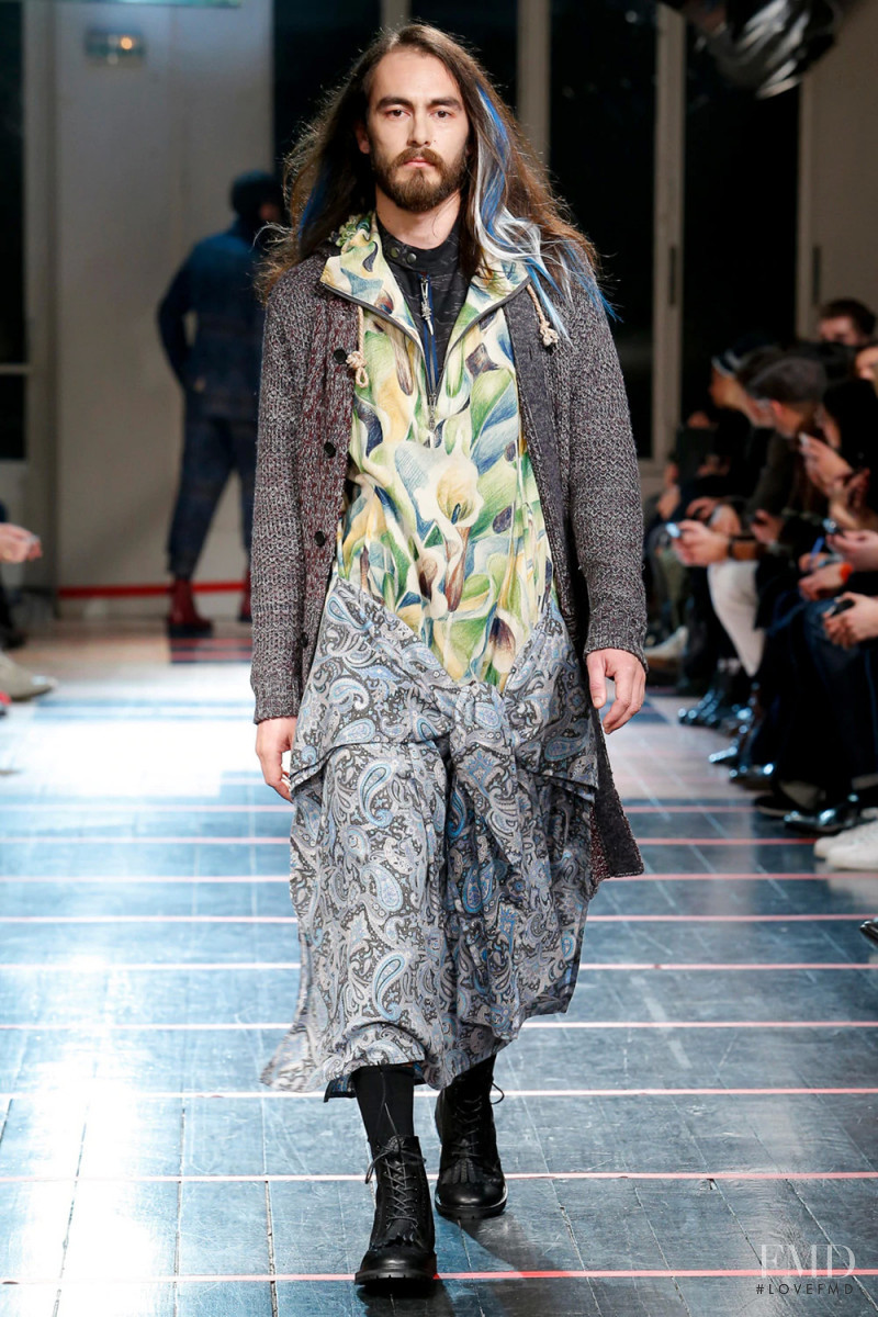 Yohji Yamamoto fashion show for Autumn/Winter 2014
