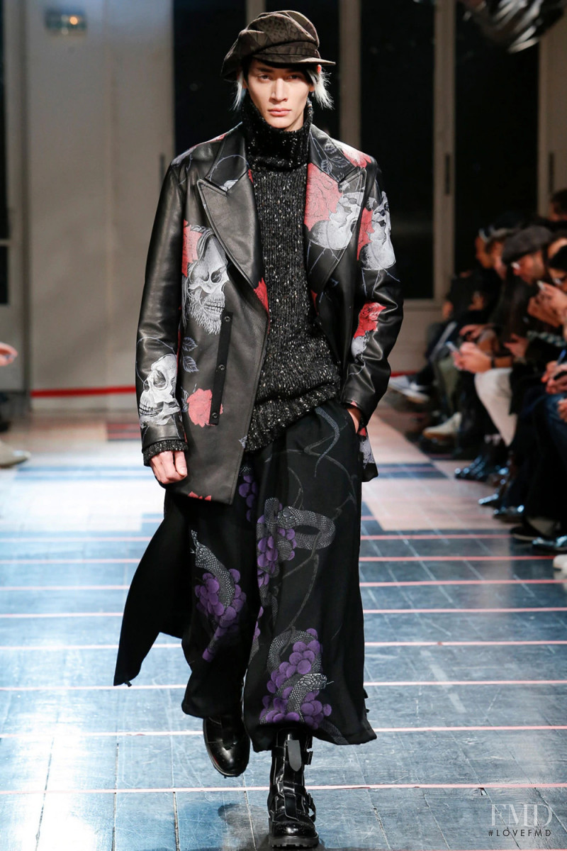 Yohji Yamamoto fashion show for Autumn/Winter 2014