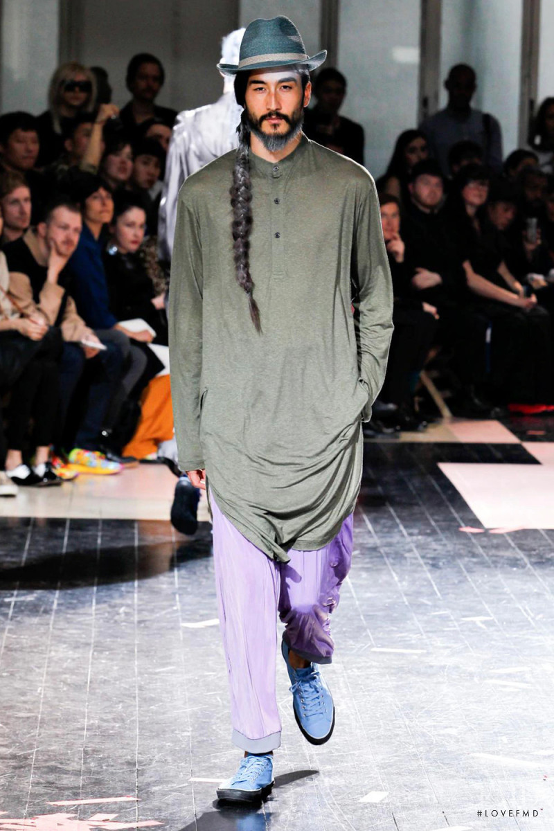 Yohji Yamamoto fashion show for Spring/Summer 2014