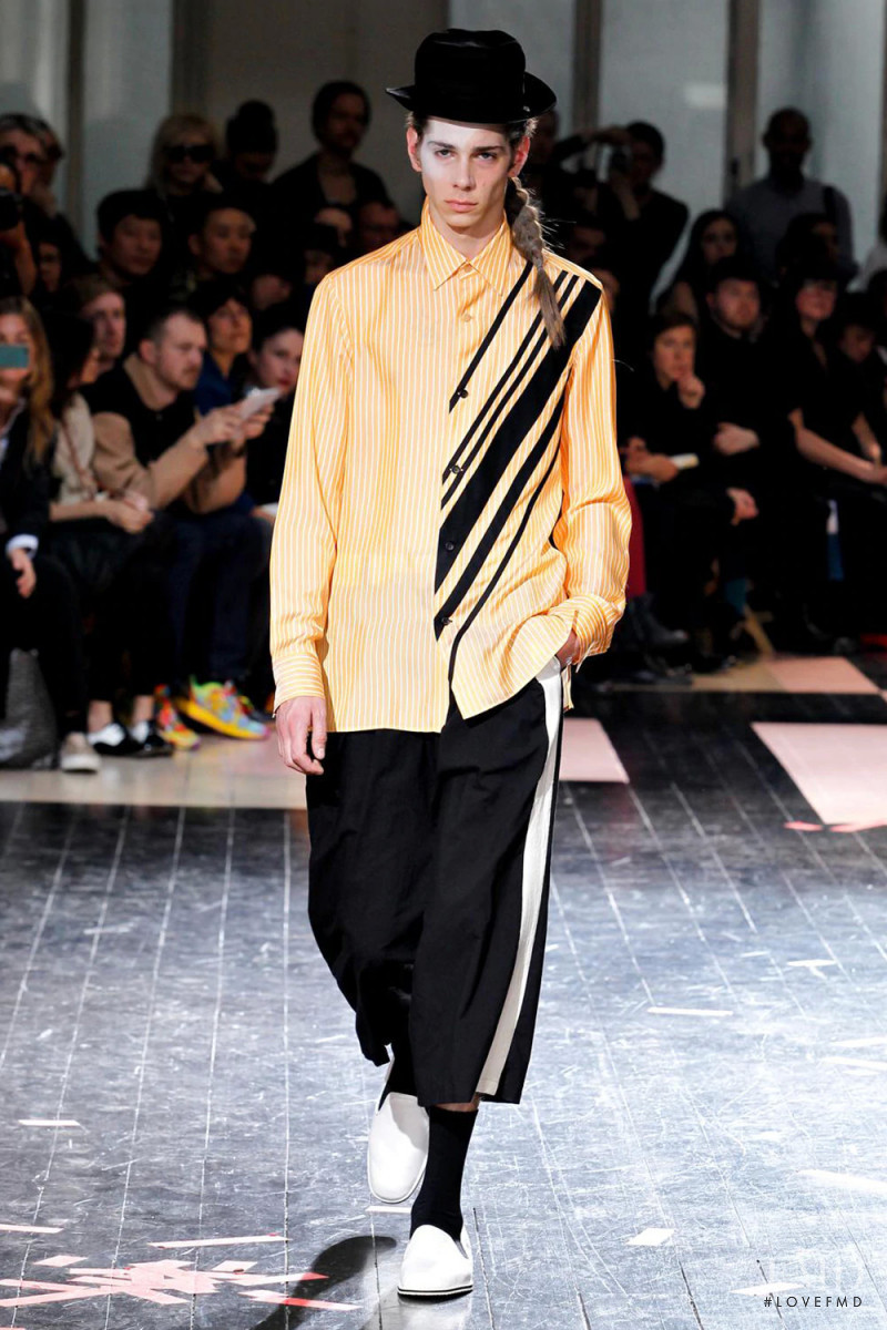 Yohji Yamamoto fashion show for Spring/Summer 2014